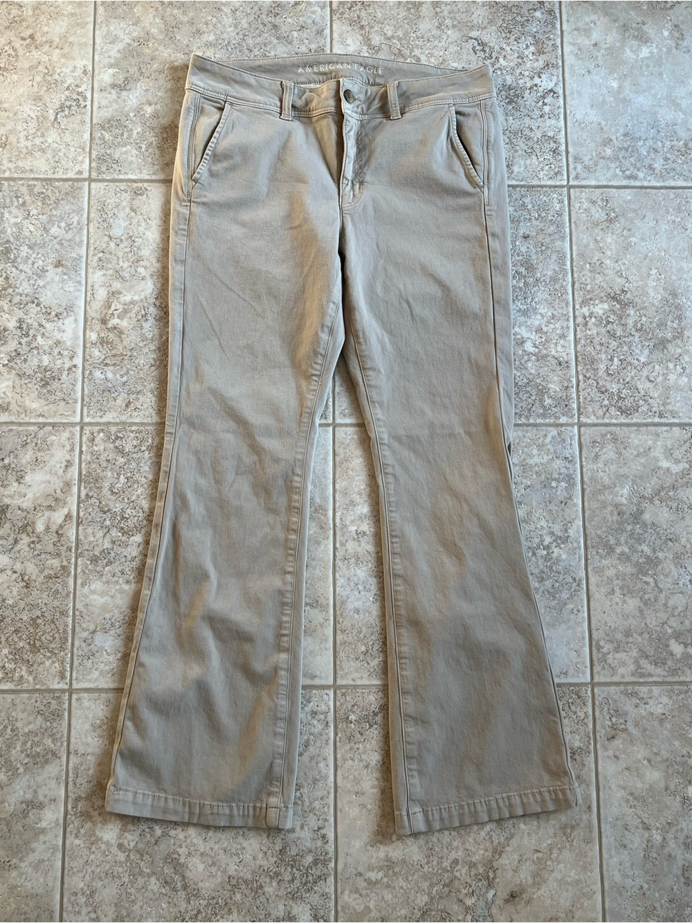 American Eagle Outfitters Women’s Khaki Kick Boot Pants 12